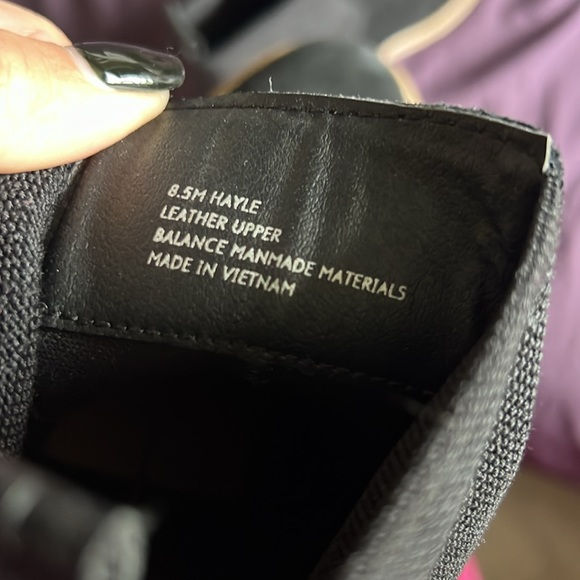 Dolce Vita suede Hayle Bootie - Picture 5 of 5